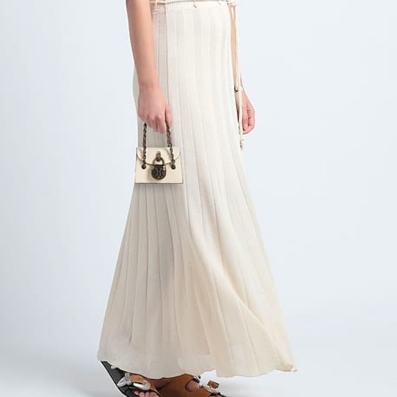 MOSCHINO Fancy Handbag limited edition NWT color Ivory - Picture 3 of 10